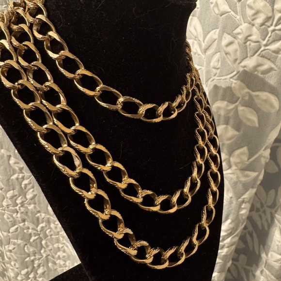 VINTAGE Multi Strand Chunky 14k Gold Plated Necklace - Picture 6 of 9